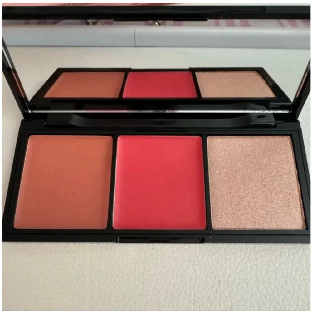 Laura Geller's MADE TO MULTITASK TRIO Palette Eye, Lip, Cheek Palette NEW